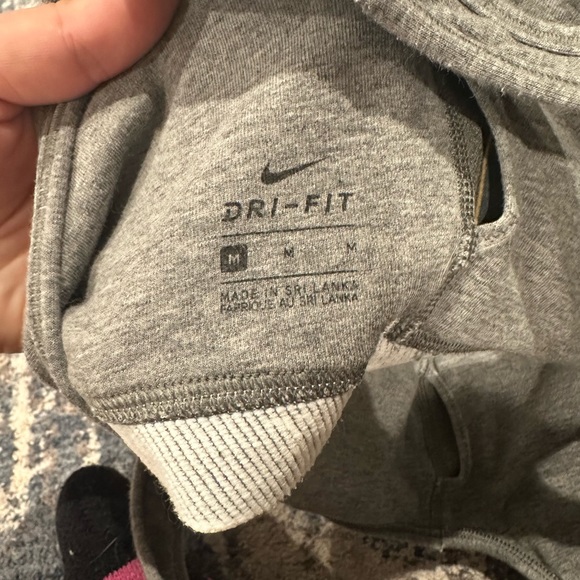 Nike Sports Bra - Picture 3 of 4